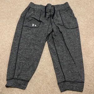 Under armour baggy 3/4 length pants